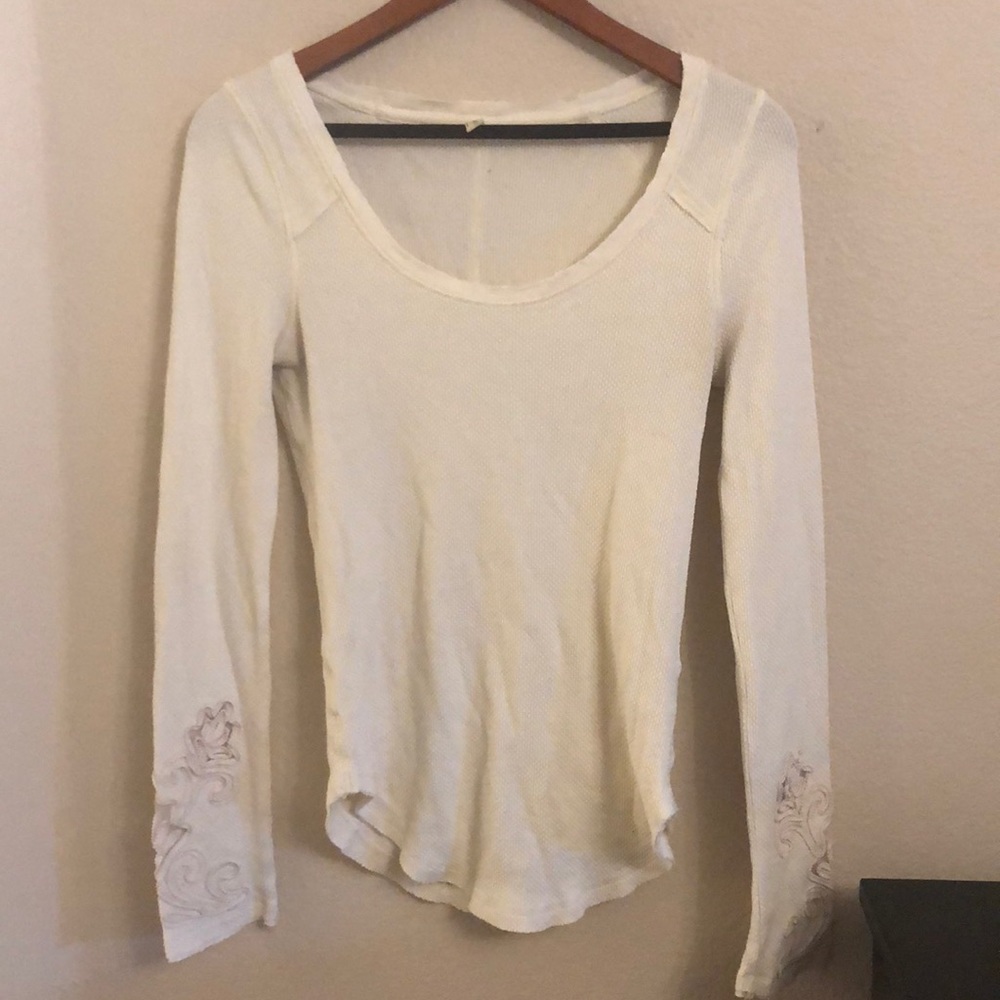 Free People Cream Long Sleeve w/ detailed sleeve!